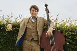 Dominic Seldis B Back to Bass-ics (c) Sarah Wijzenbeek