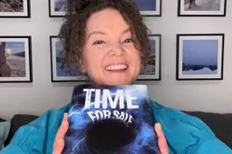 Author pic 4_with book