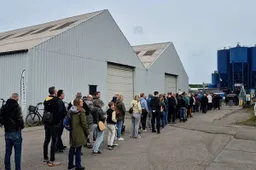 bezoekers in de rij 1024x576 kopieren