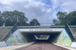 De Verbinding groot op onderdoorgang