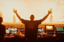 thumb_vk_VPRO_duikt_in_de_magie_van_de_Defqon1_Endshow_en_ja_dat_is_pure_kunst