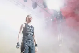 thumb_vk_Joost_Klein_sloopt_Coachella_tent_gaat_volledig_los_op_Nederlandse_gabber_en_hardcore