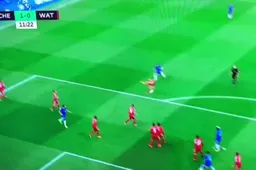 Assist van Hazard, maar wat een hemelse knal van Pedro (video)