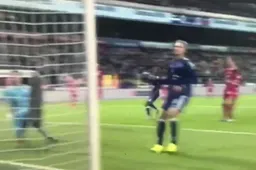 Is dit nu al de misser van het seizoen van Teodorczyk? (video)