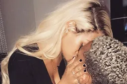 Belgische ex van Balotelli pakt nog eens uit met haar stevige boezem