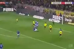 Met deze héérlijke volley knalt Guerreiro Dortmund na 25 minuten op 4-0 (video)