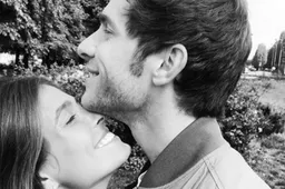 WAG van Sergi Roberto schittert in sexy lingerie op de catwalk