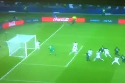 Wonderdoelman verbaast hele wereld met knalprestatie tegen Real (video)