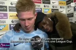 Lolbroek Mendy zorgt voor hilarisch moment tijdens interview KDB (video)