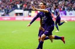 Raman haalt alle aandacht naar zich toe met dít gebaar na goal: "Zalig!"