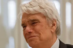 Voetbalwereld neemt afscheid van ex-Marseille-voorzitter Bernard Tapie