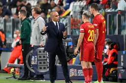 Vanaken speelt het slim en zet Martinez met rug tegen de muur