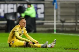 Lang werd vóór uitsluiting al verrassend uitgespuwd door fans van... Club