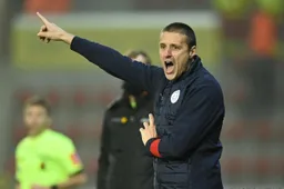 Timmy Simons kan ogen niet geloven en dient klacht in