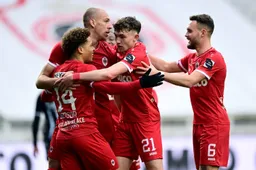 Ambitieus Antwerp stoomt door en laat geen spaander heel van Charleroi