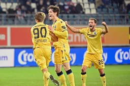 Club Brugge zet AA Gent met tien man te kijk in knettergekke halve finale beker