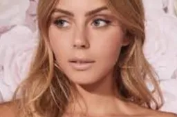 Sexy Mishel speelt kleren uit en verwent Thibaut Courtois vanop afstand: "Ok, Wow!"