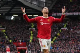 'Cristiano Ronaldo hangt het uit en laat bom in kleedkamer ManU ontploffen'