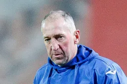 Van der Elst wijst Club op plichten: "Allang gestopt met dat te proberen begrijpen"