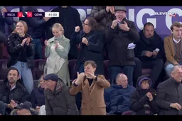 Anderlecht-supporters zien Marc Coucke tegen Genk volledig uit de bol gaan