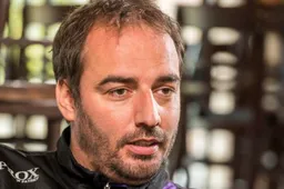 OFFICIEEL: Stijn Stijnen tekent op zijn 42ste onverwachts zeer straf contract