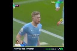 Kevin De Bruyne doet monden openvallen bij Man City: "Kijk nu eens!" (VIDEO)