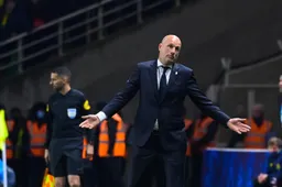 Clement schept duidelijkheid over mogelijke transfer van Club-sterkhouder