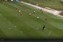 Dries Mertens kijkt met grote ogen naar Jan Vertonghen: "Bangelijk!" (VIDEO)