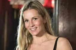 Joke Van de Velde (43) laat BH uit en pakt iedereen in: "Zo knap!"