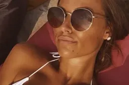 Ines Van Uythem laat borsten de vrije loop en doet fans watertanden: "Jawadde!"