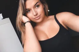 WAG Zoe De Cock speelt kleren uit en doet monden openvallen: "Howla Zoe!"