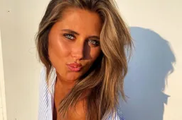 Raphaella troost Dante Vanzeir met open hemd en laat één borst eruit floepen