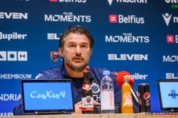 Carl Hoefkens pakt na CL-zege uit met enorme verrassing in de selectie bij Club
