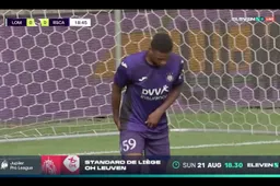 Paars-witte aanhang kan niet geloven wat het te zien krijgt: "Een speciale" (VIDEO)