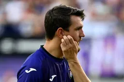 Benito Raman doet alle Anderlecht-fans opkijken met opmerkelijke actie op de bank