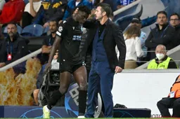 Smet op stunt van Club: Hoefkens moet na incident meteen brandje blussen