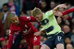 Duivel Kevin De Bruyne wordt bijzonder hard aangepakt: “Verschrikkelijk” (VIDEO)