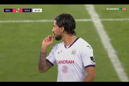 Refaelov verbaast over ruzie Hoedt en ontslag Mazzu: "Heb hem dat ook gezegd"