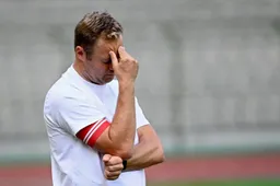 ‘Al meteen grote problemen rond kersvers trainer Robin Veldman bij Anderlecht’