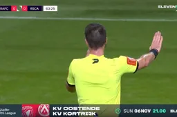 'Bestolen' paars-witte fans spreken allemaal schande: "Alweer genaaid door arbitrage"