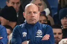 ‘Nieuwe paars-witte hoofdtrainer Brian Riemer laat zich al meteen heel fel gelden’