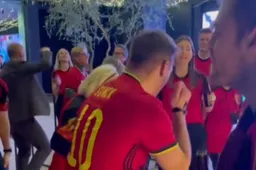 Wesley Sonck houdt zich niet meer in tegenover Martinez: "Zie hem doen!" (VIDEO)