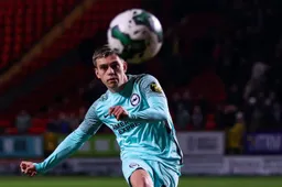 Leandro Trossard wordt meteen na WK afgemaakt: “Te veel naar Hazard gekeken!”