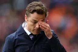 ‘Blauw-zwart moet vrezen: Absolute sterkhouder plots grote stap dichter bij de exit’