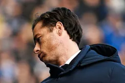 Kersvers trainer Scott Parker nu al met de handen in het haar: "Dát is het probleem"