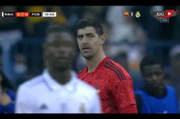 Iedereen is bezig over wat Thibaut Courtois hier doet bij Real Madrid: "WTF!" (VIDEO)