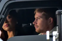 Kevin De Bruyne pakt uit en post opeens dit opmerkelijke tafereel van zijn kids