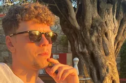 Andreas Skov Olsen doet Club Brugge-fans opkijken: “Waar zit jij eigenlijk?!”