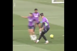 Courtois zet Eden Hazard nu op déze manier te kijk: “Hoe dan?!” (VIDEO)