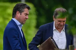 ‘Belgische transferoorlog tussen Antwerp, Club Brugge en AA Gent barst los’